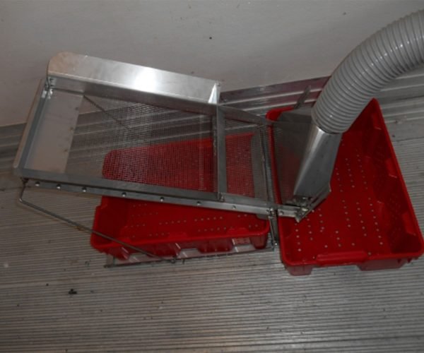 haskap-berry-de-leafer-main haskap-berry-de-leafer-main